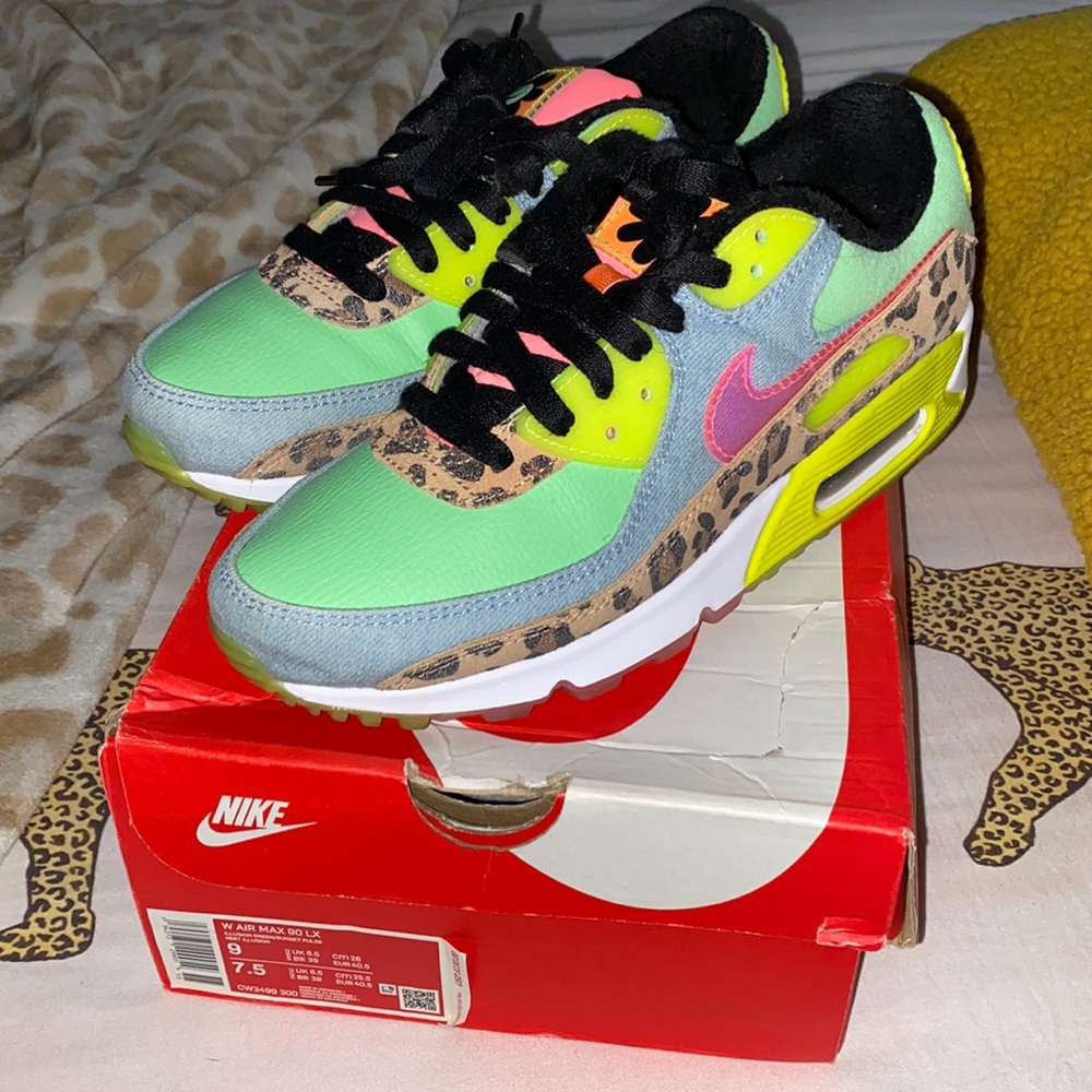 Womens air max 90 LX